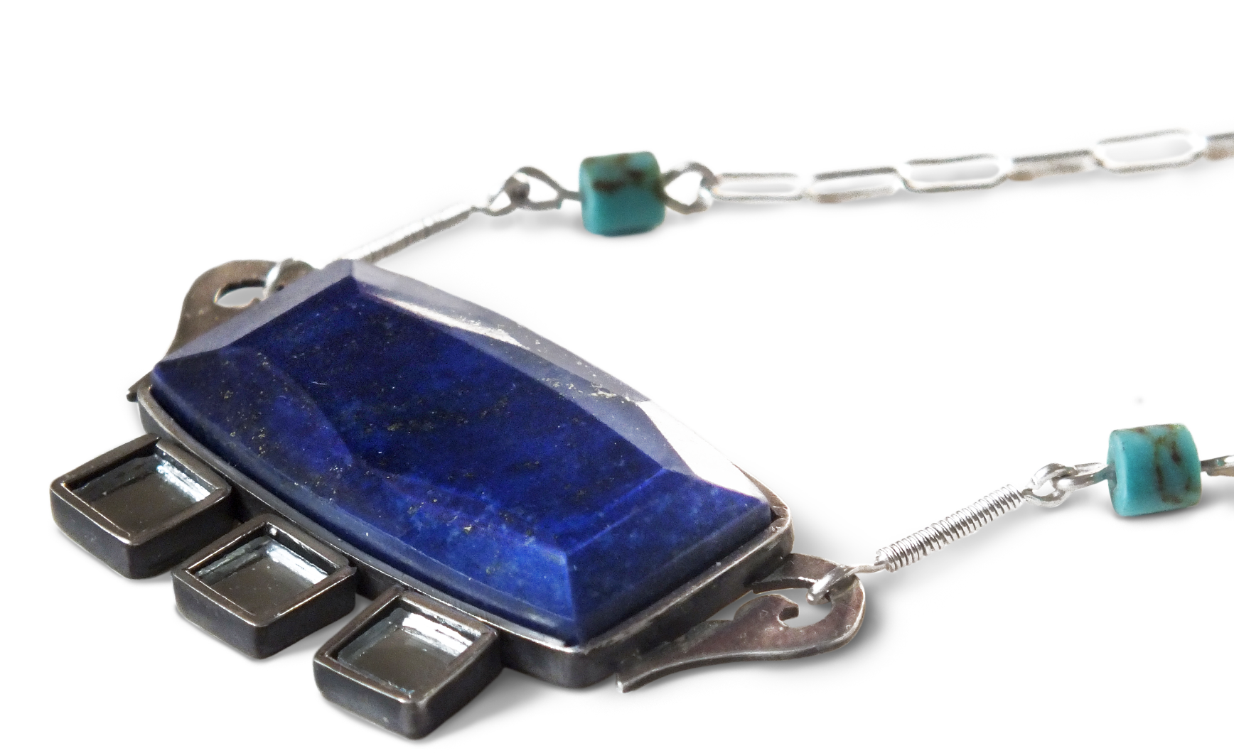 Reflection collection jewelry - silver ring with small mirror reflecting surroundings